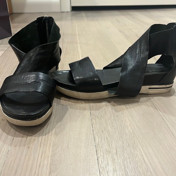 Eileen Fisher Tumbled Leather Sneaker Sandal - Picture 2 of 4